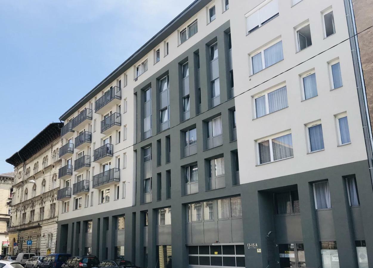 Luca's Budapešť